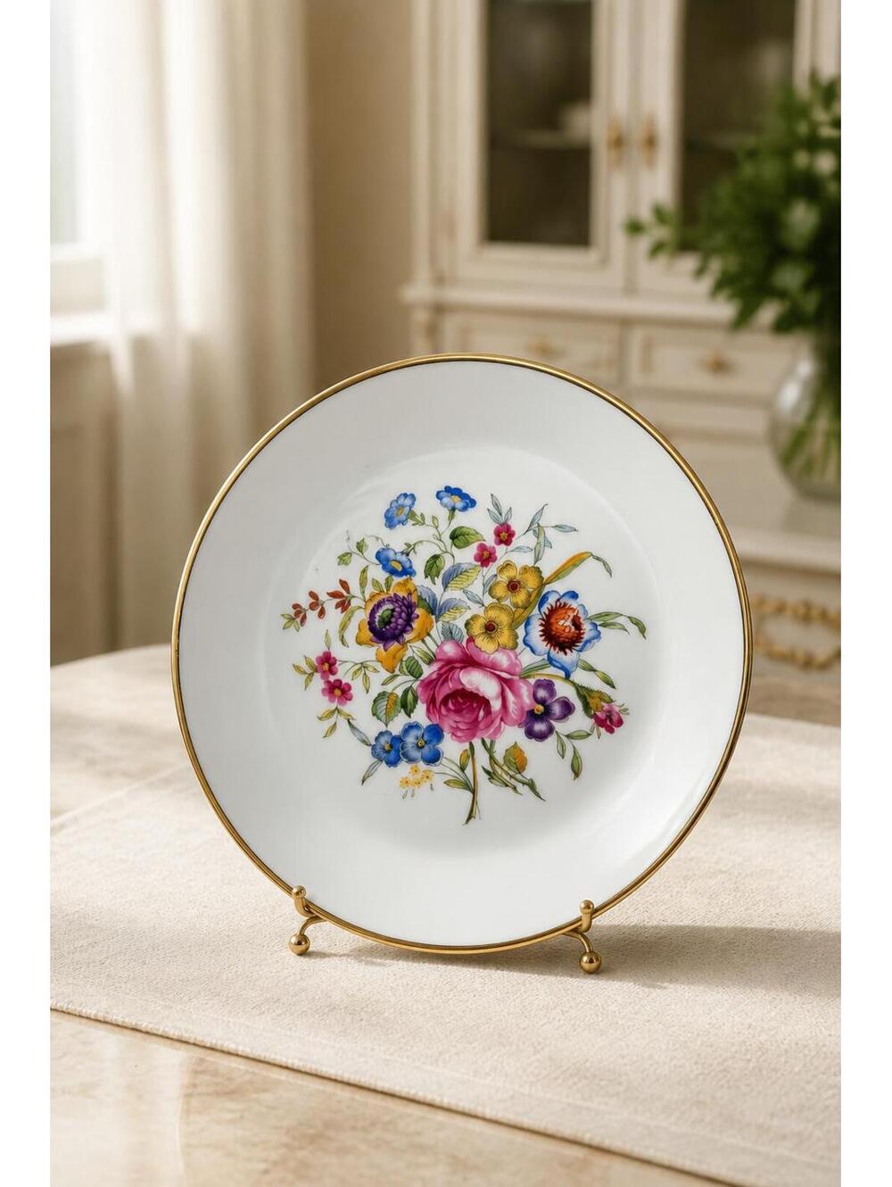 Avon 1982 Happy Holidays Bournemouth Floral Porcelain Bowl